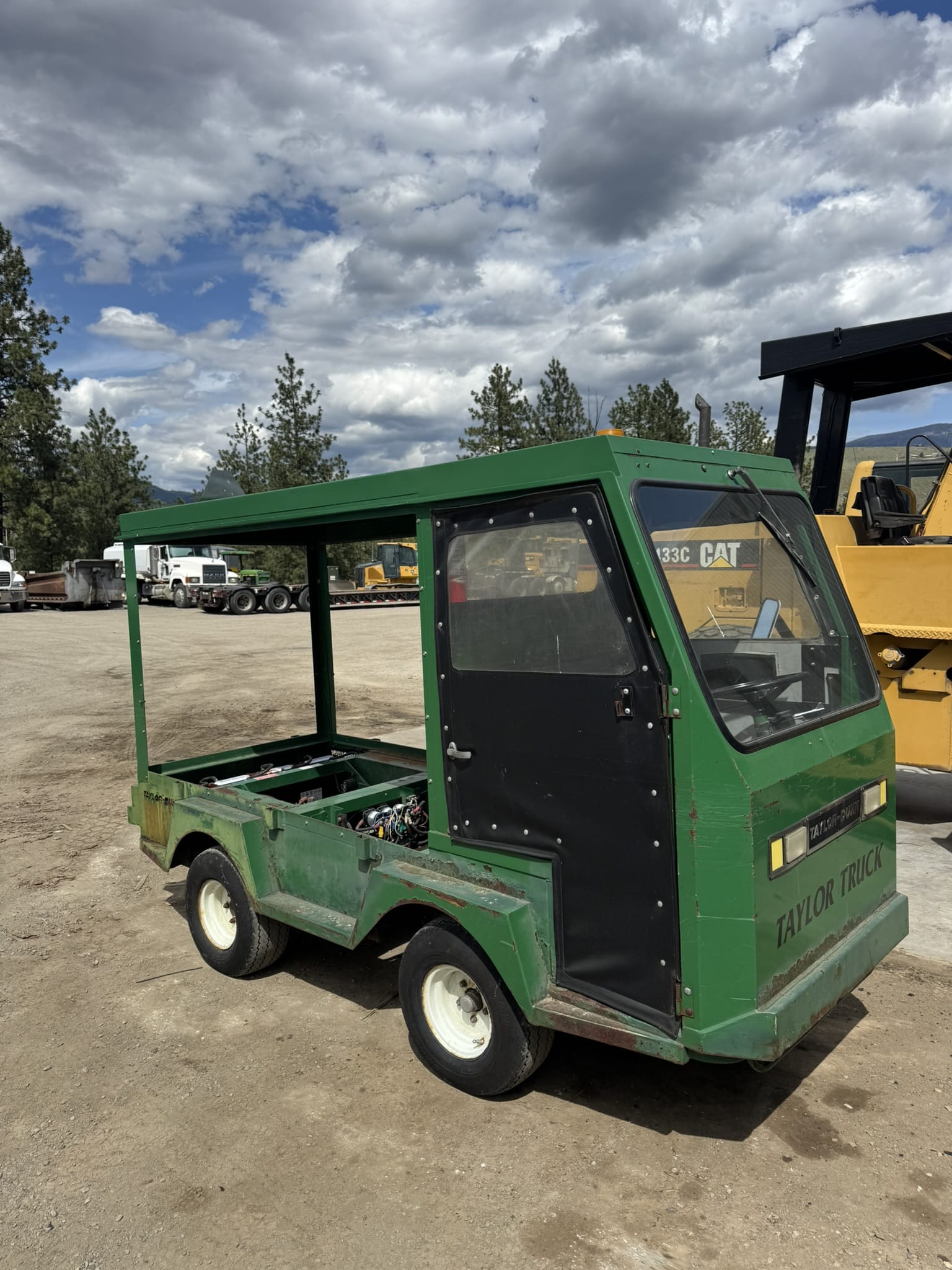 NA TAYLOR DUNN B2-48TT electric utility cart Other Material Handling for sale in Winthrop, WA 98862
